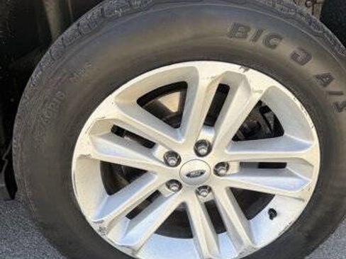 Used 2012 Ford Explorer XLT AWD/4WD image 19