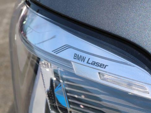 Used 2019 BMW X5 xDrive50i w/ M Sport Package AWD/4WD image 9