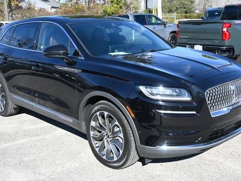 Used 2023 Lincoln Nautilus Reserve w/ Equipment Group 201A image 7