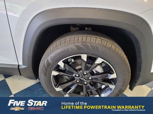 New 2026 Chevrolet Equinox RS w/ Convenience Package III FWD image 15