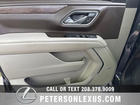 Used 2022 Chevrolet Suburban Z71 w/ Z71 Off-Road Package AWD/4WD image 26