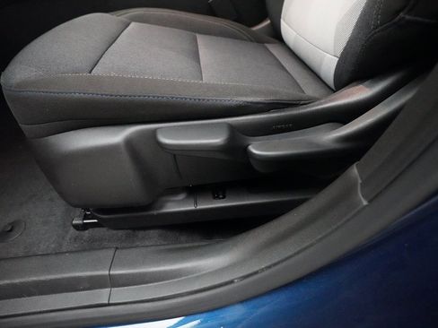 Used 2024 Chevrolet Trax LS w/ LS Convenience Package image 28