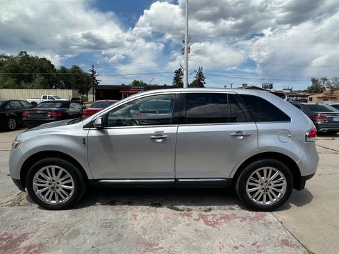 Used 2013 Lincoln MKX AWD image 4