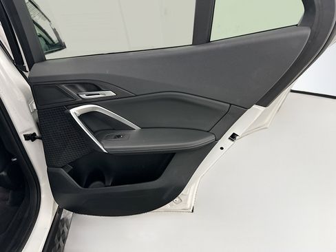 Used 2025 BMW X2 xDrive28i image 32
