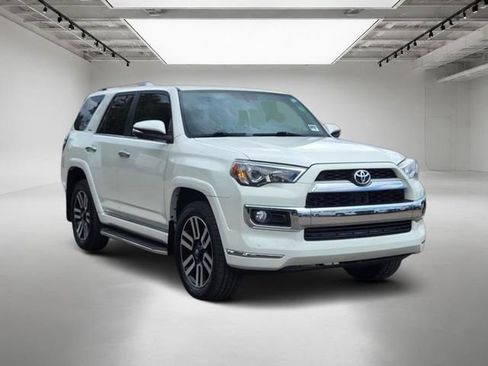 Used 2018 Toyota 4Runner Limited AWD/4WD image 8
