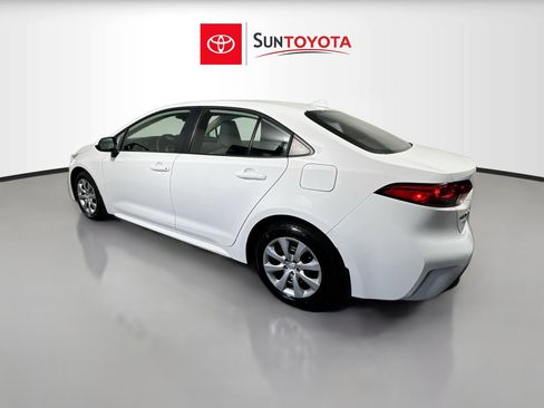 Used 2026 Toyota Corolla LE FWD image 6