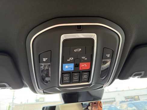 New 2026 Jeep Grand Cherokee Limited AWD/4WD image 25