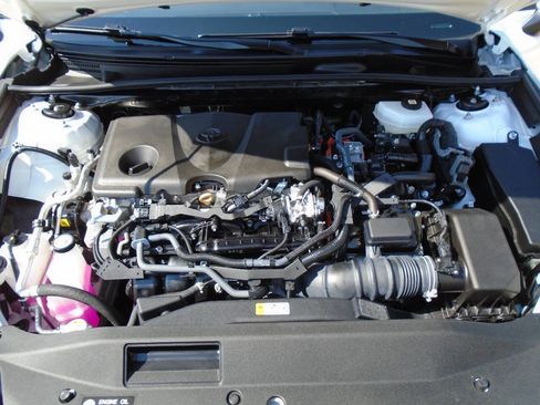 Used 2025 Toyota Camry LE image 17