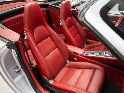 Used 2014 Porsche 911 4 Cabriolet image 30