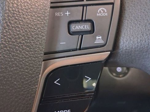 Used 2025 Toyota Camry LE image 15