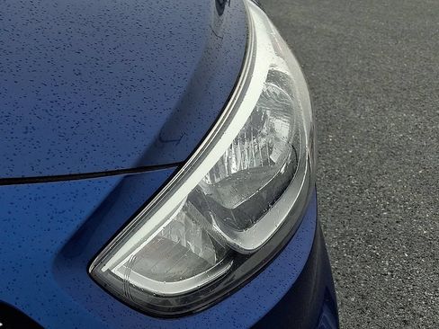 Used 2017 Hyundai Accent SE FWD image 9