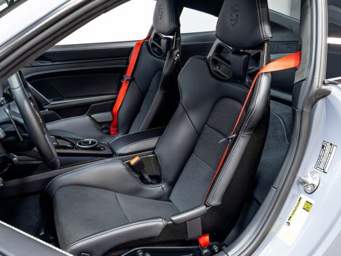 Used 2024 Porsche 911 GT3 Touring w/ Chrono Package RWD image 7