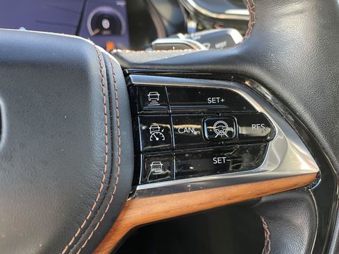 Certified 2022 Jeep Grand Cherokee Summit image 15