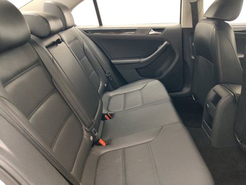 Used 2016 Volkswagen Jetta SEL FWD image 19