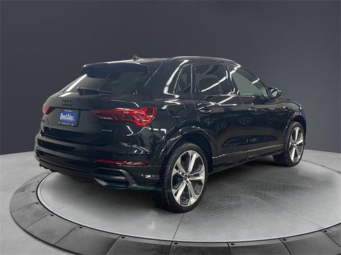 Used 2022 Audi Q3 2.0T Premium Plus w/ Premium Plus Package image 5
