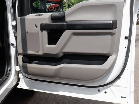 Used 2017 Ford F350 XL w/ Power Equipment Group image 32