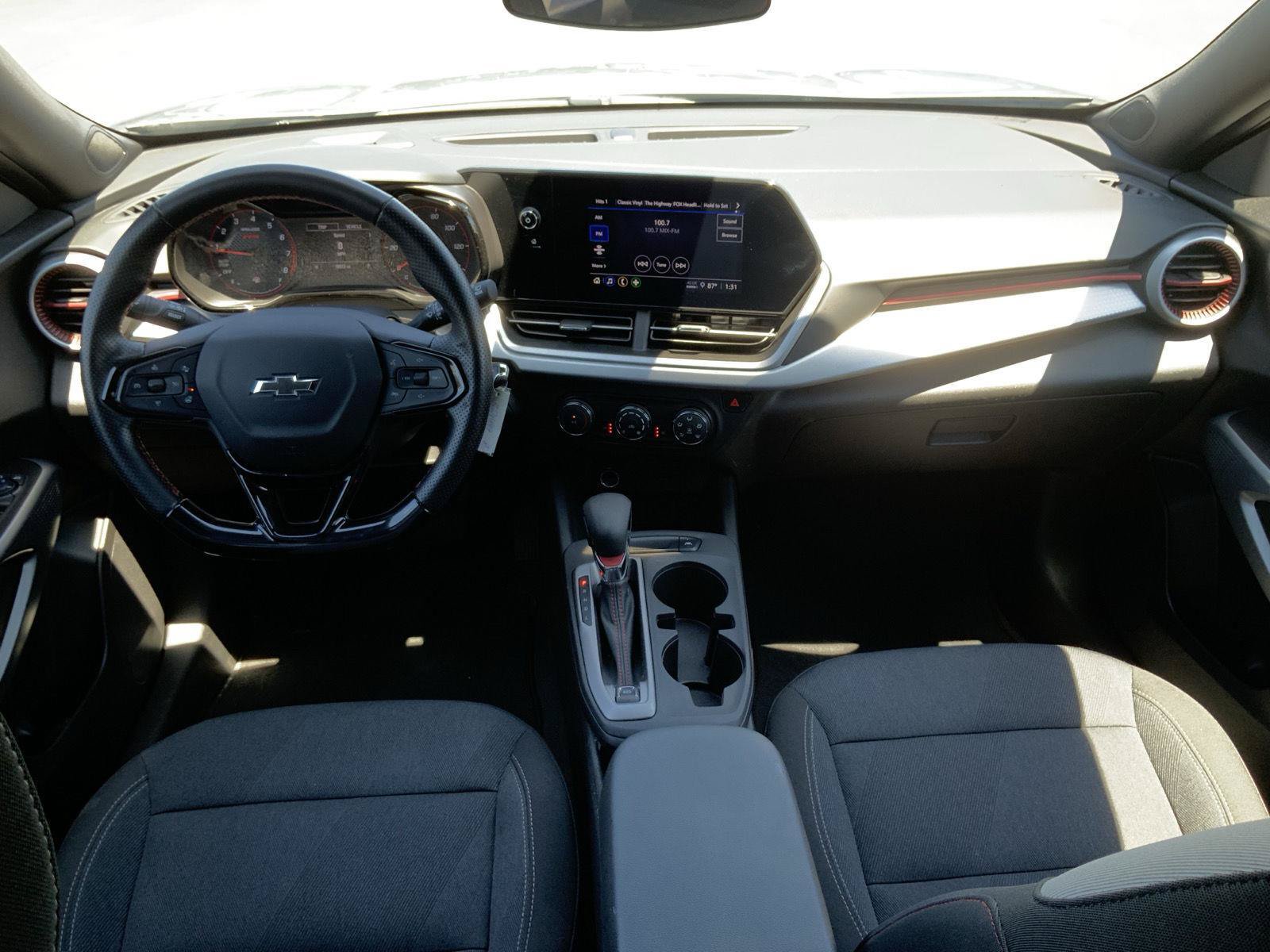 Used 2025 Chevrolet Trax RS w/ Driver Confidence Package FWD image 41