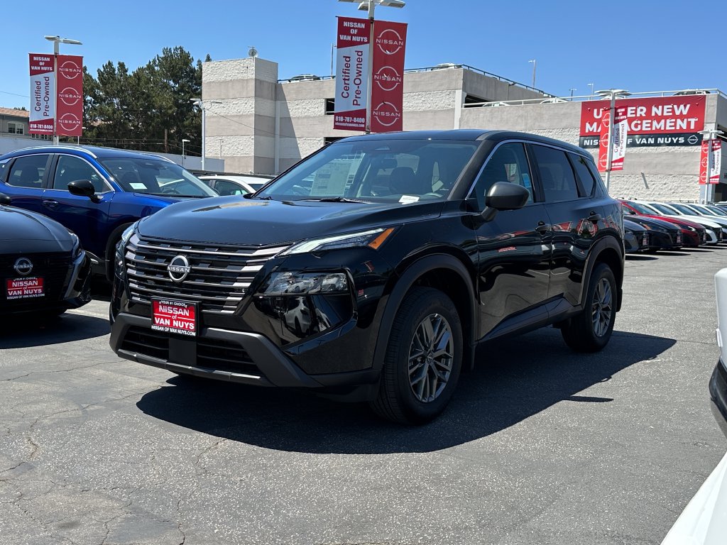 New 2027 Nissan Rogue S FWD image 2