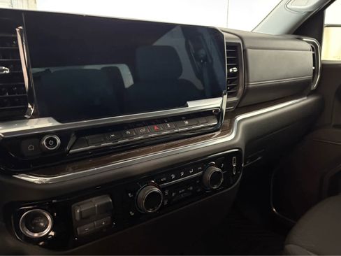 Used 2025 Chevrolet Silverado 1500 LT image 27