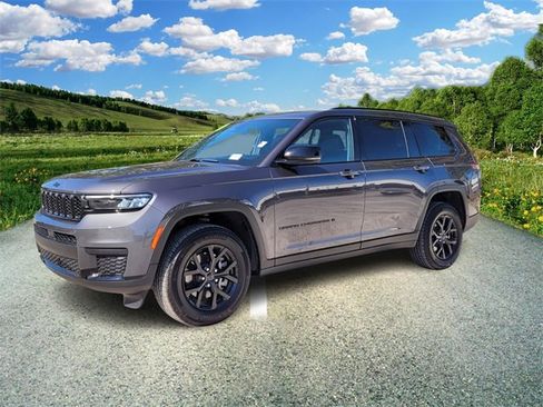 Certified 2025 Jeep Grand Cherokee L Altitude image 2