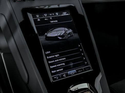 Used 2023 Lamborghini Huracan Tecnica RWD image 39