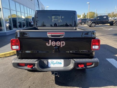 Used 2023 Jeep Gladiator Rubicon w/ Cold Weather Group image 7