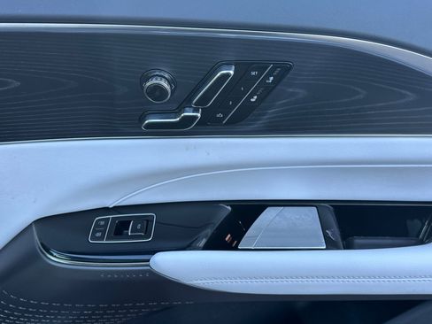 Certified 2025 Cadillac Lyriq Luxury image 20