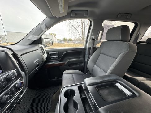 Used 2017 GMC Sierra 1500 SLE w/ SLE Value Package image 18