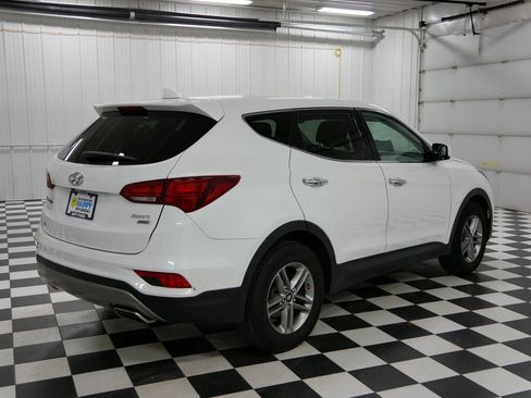Used 2017 Hyundai Santa Fe Sport image 3