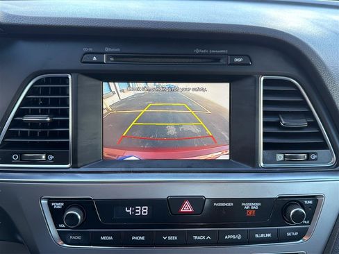 Used 2016 Hyundai Sonata SE FWD image 25