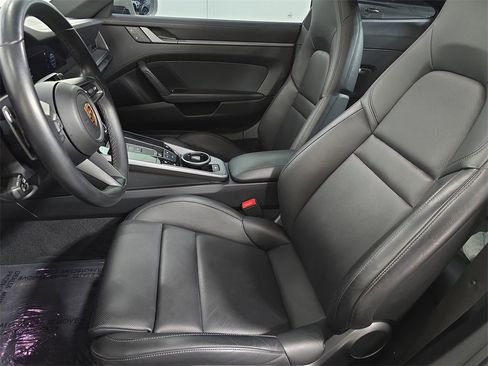 Used 2024 Porsche 911 Carrera S image 5