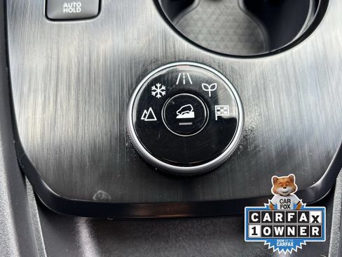 Certified 2025 Nissan Rogue SV AWD/4WD image 27