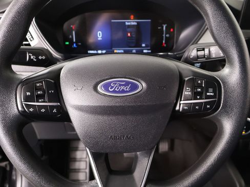 Used 2025 Ford Escape Active AWD/4WD image 3