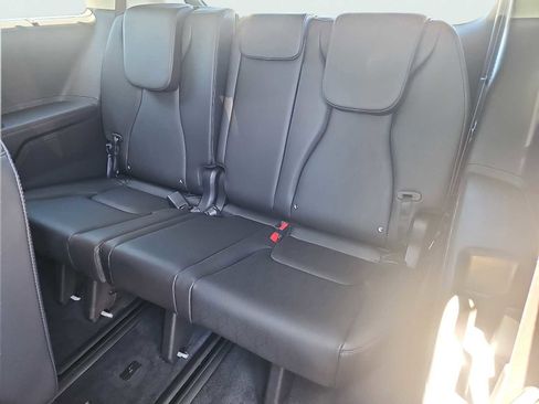 Used 2026 Kia Carnival SX w/ SX Dark Edition Package FWD image 34