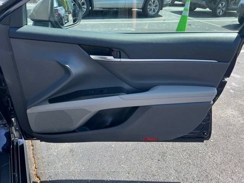 Used 2022 Toyota Camry SE w/ Audio Upgrade Package FWD image 31
