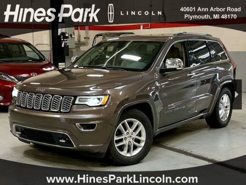 Used 2017 Jeep Grand Cherokee Overland AWD/4WD image 1