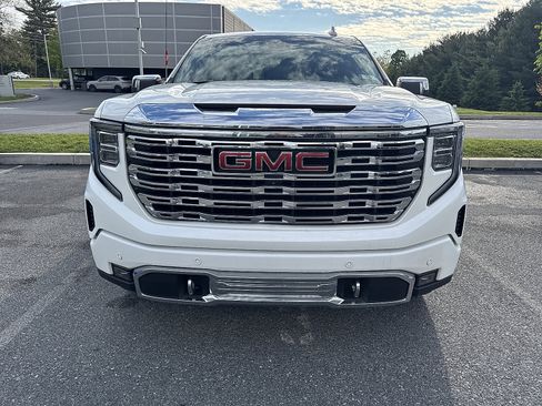 Used 2023 GMC Sierra 1500 Denali w/ Denali Reserve Package AWD/4WD image 7