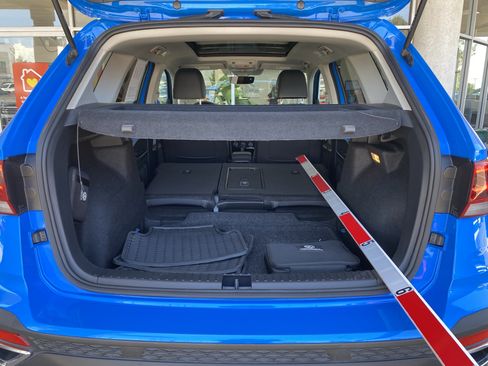 Certified 2023 Volkswagen Taos SE w/ Panoramic Sunroof Package FWD image 19