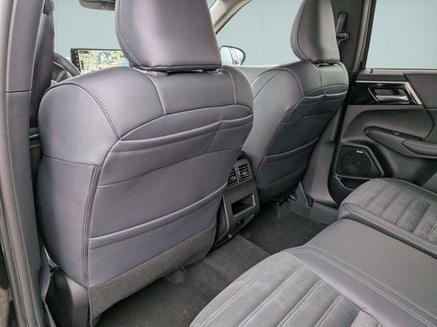 New 2026 Mitsubishi Outlander SE AWD/4WD image 26