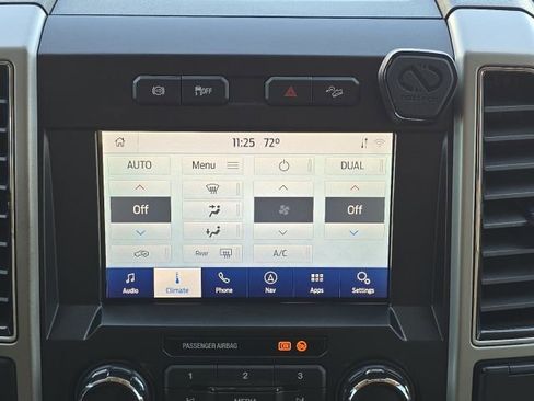 Used 2021 Ford F250 Lariat w/ Chrome Package image 34