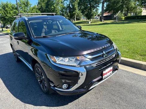 Used 2018 Mitsubishi Outlander SEL AWD/4WD image 26