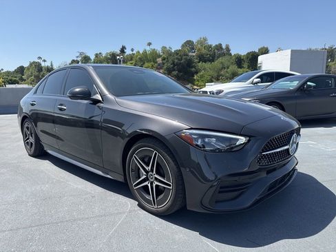 Used 2024 Mercedes-Benz C 300 4MATIC Sedan image 3