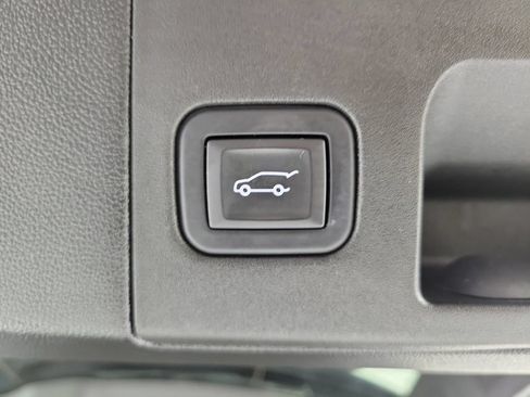 Certified 2023 Cadillac XT5 Premium Luxury FWD image 9