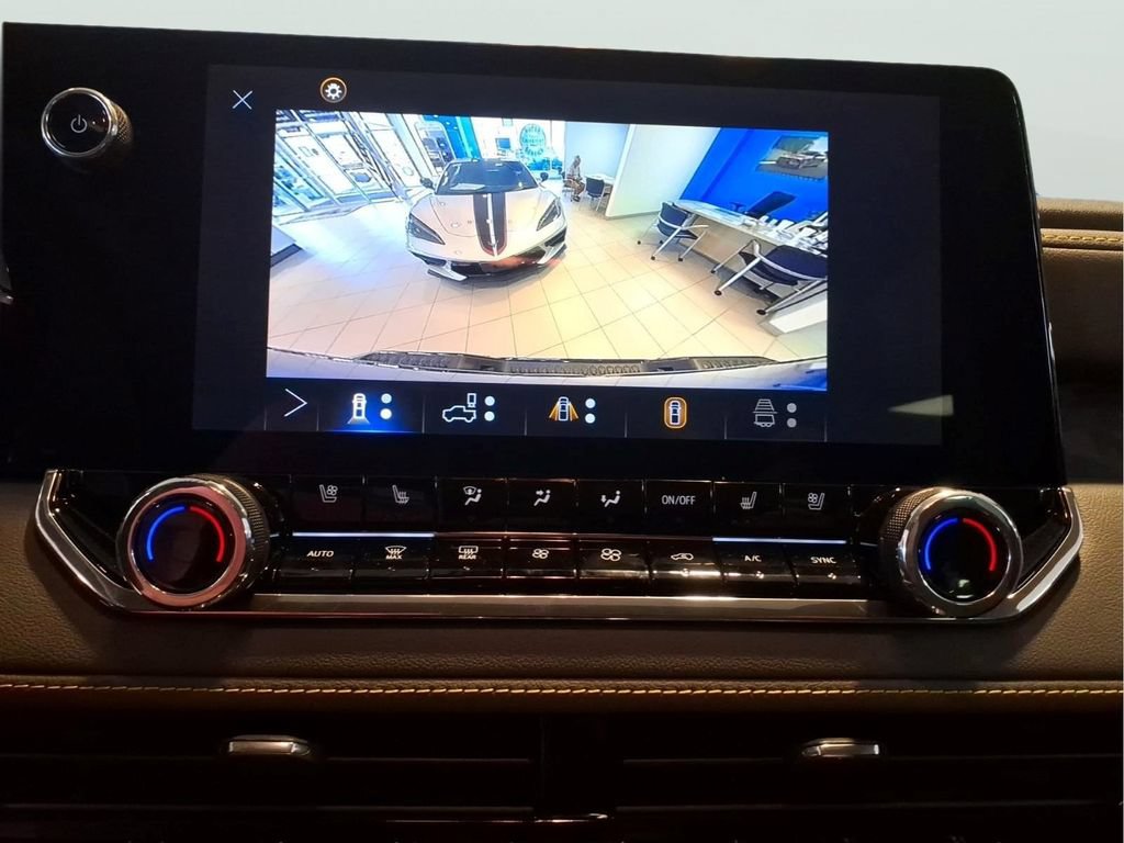 New 2026 Chevrolet Colorado ZR2 w/ Off-Road Front Bumper Package AWD/4WD image 25