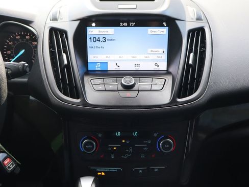 Used 2017 Ford Escape SE w/ Equipment Group 201A image 34