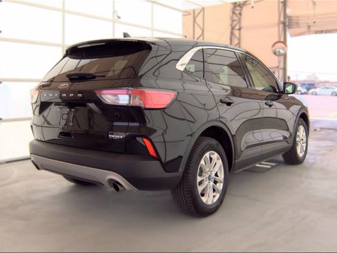 Used 2020 Ford Escape SE AWD/4WD image 2