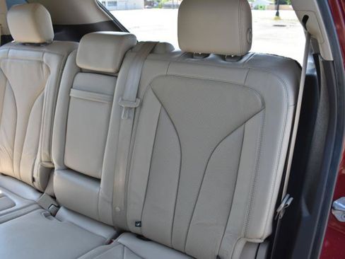 Used 2016 Lincoln MKX Reserve w/ Technology Package FWD image 22