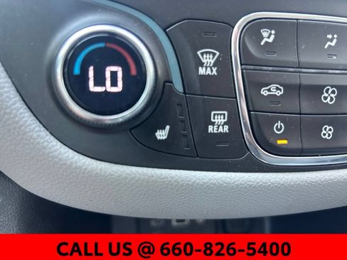 Used 2020 Chevrolet Equinox Premier FWD image 15