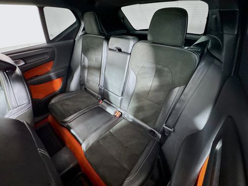 Used 2019 Volvo XC40 T5 R-Design AWD/4WD image 23