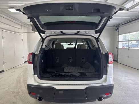 Used 2020 Subaru Ascent Premium w/ Convenience Package AWD/4WD image 5